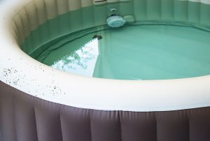 Spa gonflable eau sale