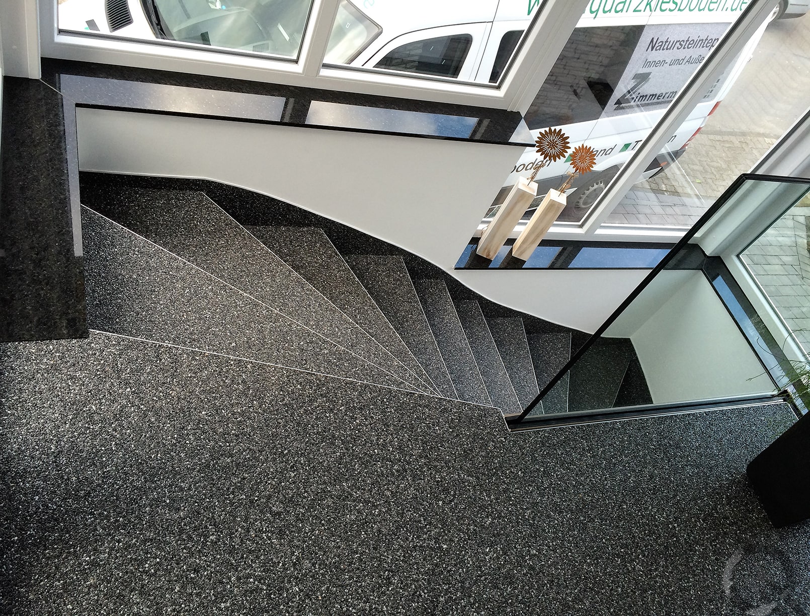 Quels sont les avantages et inconvénients de la moquette en pierre