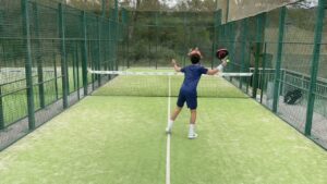 construire terrain padel dans son jardin