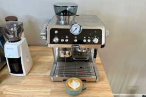 machine à café delonghi