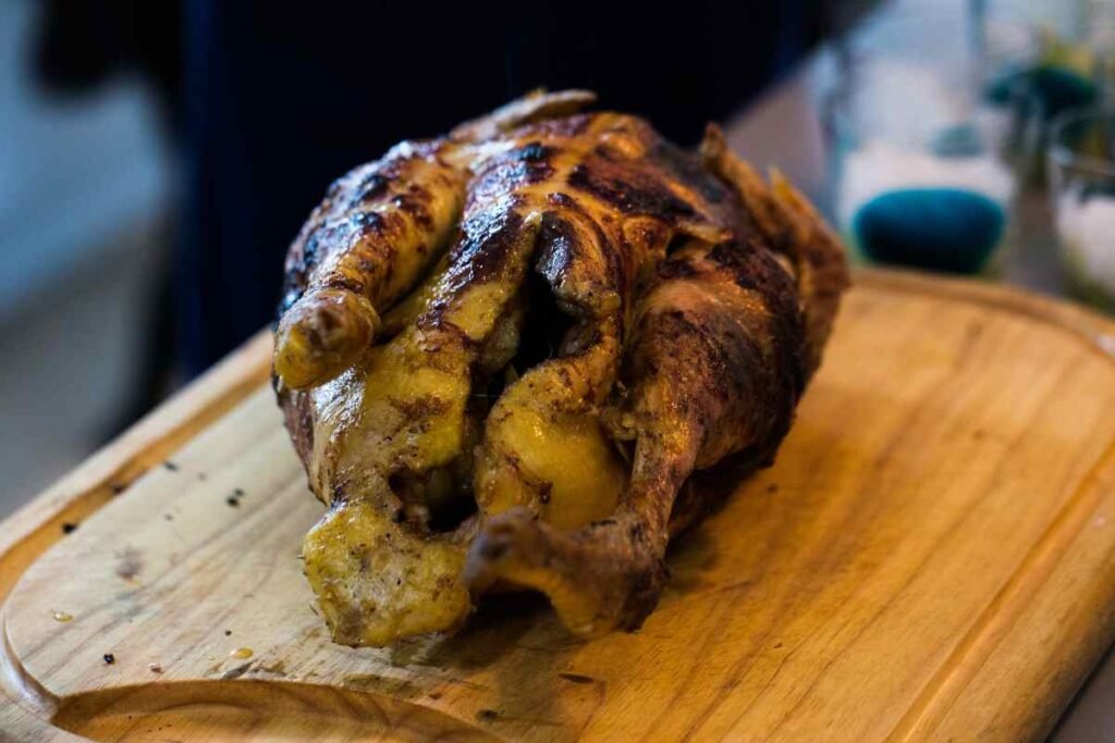 vérifier la cuisson d'un chapon pour garantir sa tendreté