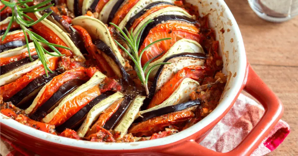 Quelles viandes accompagner avec une ratatouille pour un repas savoureux