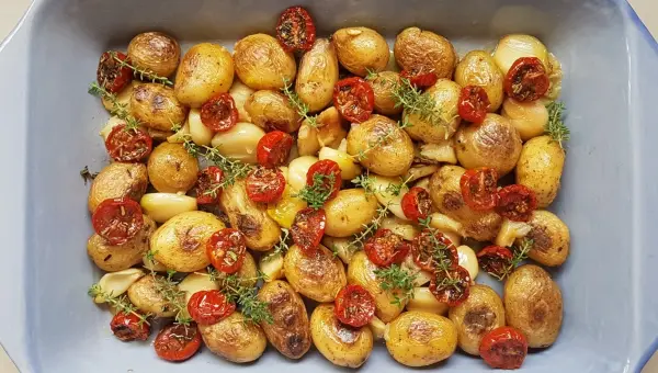 Pommes de terre grenaille rôties aux herbes