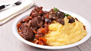 viandes à servir avec la polenta